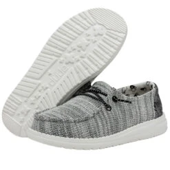 Wendy Youth Stretch - Yin And Yang -Heydude 130123351 WENDY YOUTH STRETCH YIN YANG LEFT 3