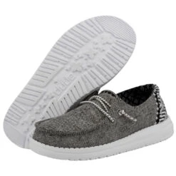 Wendy Youth Chambray - Onyx 10 Wendy Youth Chambray - Onyx -Heydude 130124203 WENDY YOUTH CHAMBRAY ONYX LEFT 3