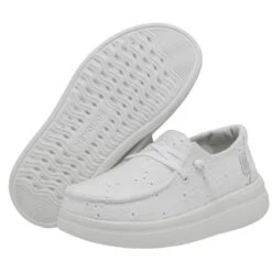 Wendy Youth Rise Eyelet - Chapel Bells 10 Wendy Youth Rise Eyelet - Chapel Bells -Heydude 40108 9CT WENDY YOUTH RISE EYELET CHAPEL BELLS LEFT 3